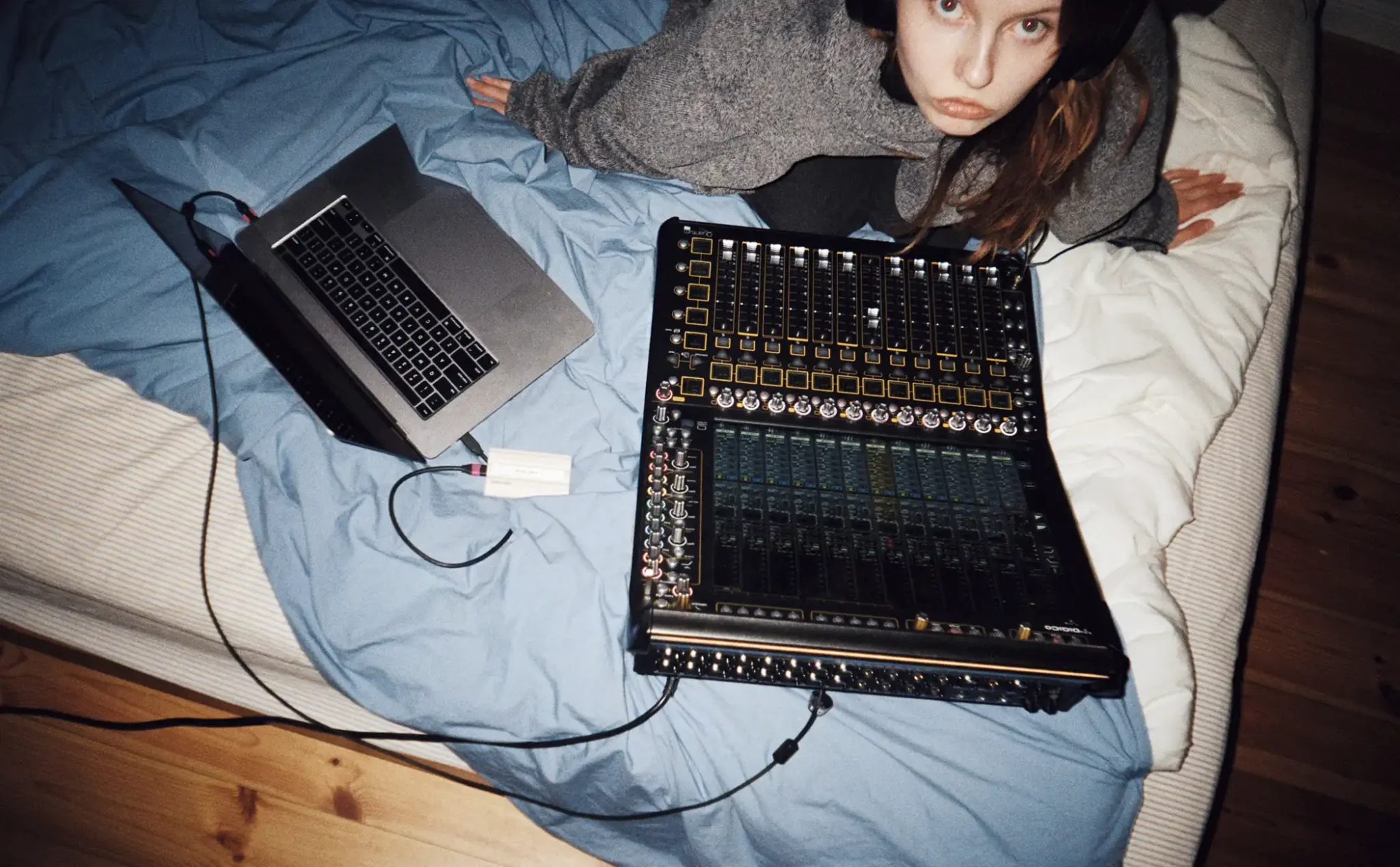 Ulmenthal Let Me singer producer with mixing desk